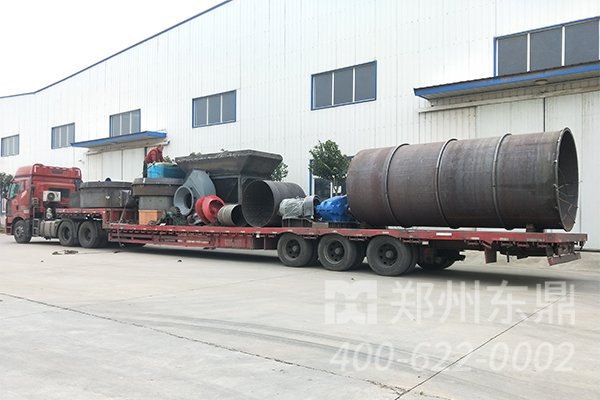 湖北污泥烘干機(jī)裝車(chē)發(fā)貨現(xiàn)場(chǎng)實(shí)拍圖